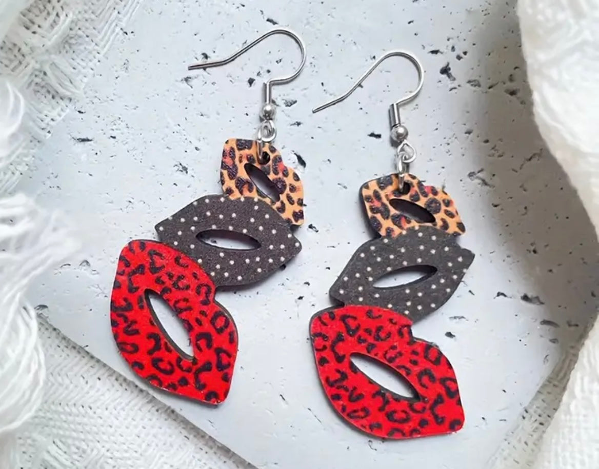 Valentine heart earrings Leopard print Red