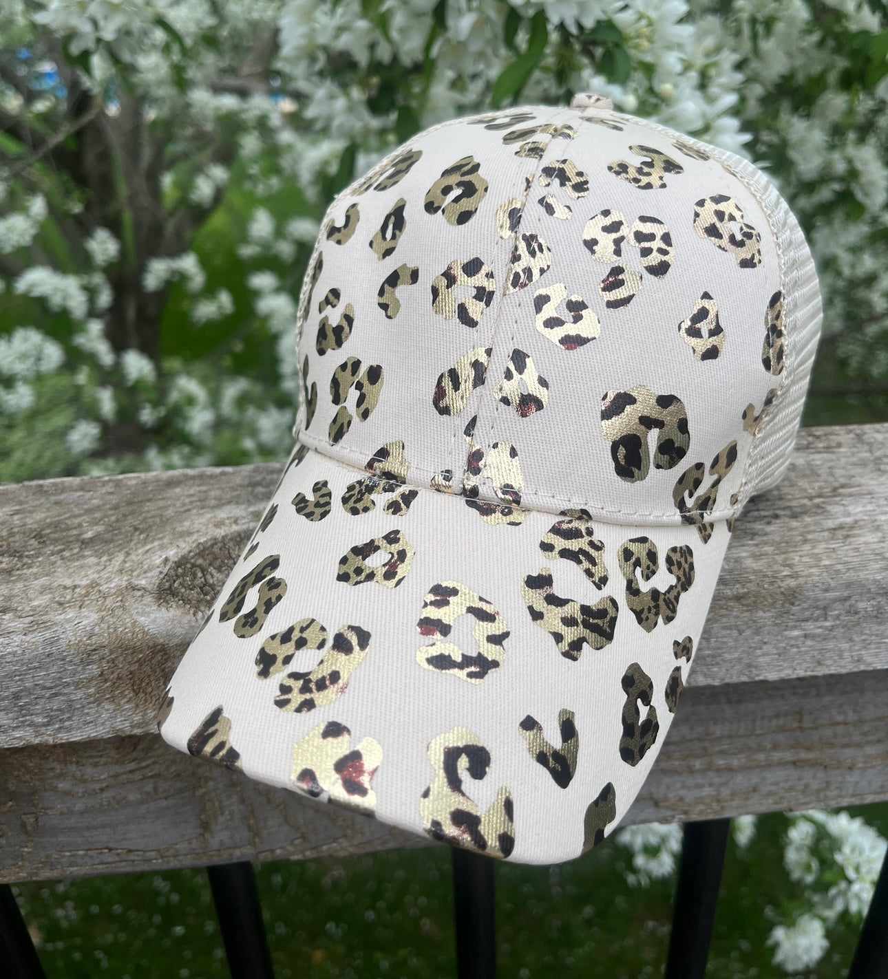 Leopard hat White black light cream or pink Metallic gray animal print foil Blank caps wholesale