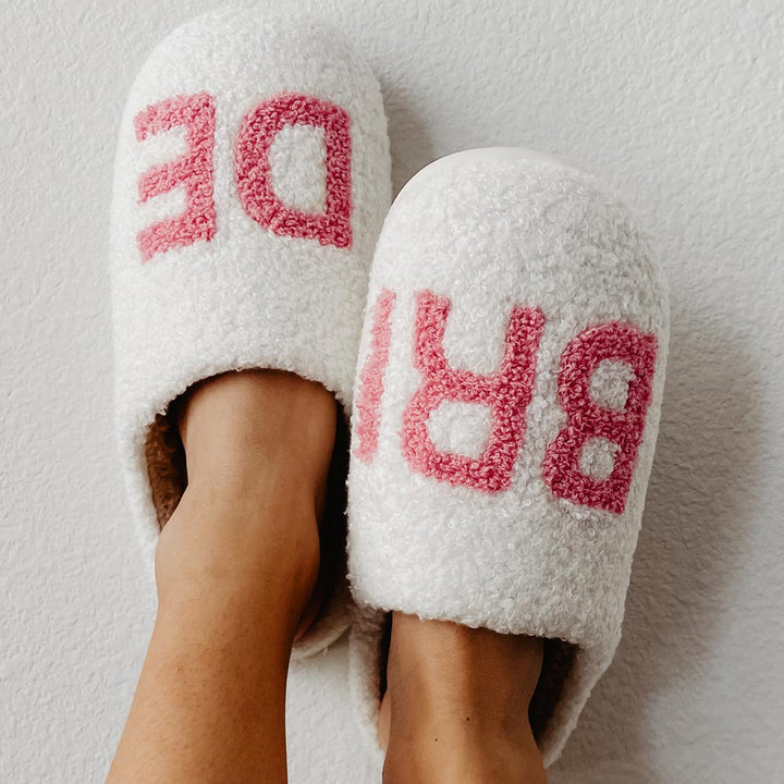 Softball smiley face slippers Unisex happy smile footwear Sports Softball moms Players Team Coach Tournament Girls Baseball Bows Checkered Pink lightning Leopard Mama Santa Reindeer Gingerbread Cowboy boots Cowboy hat