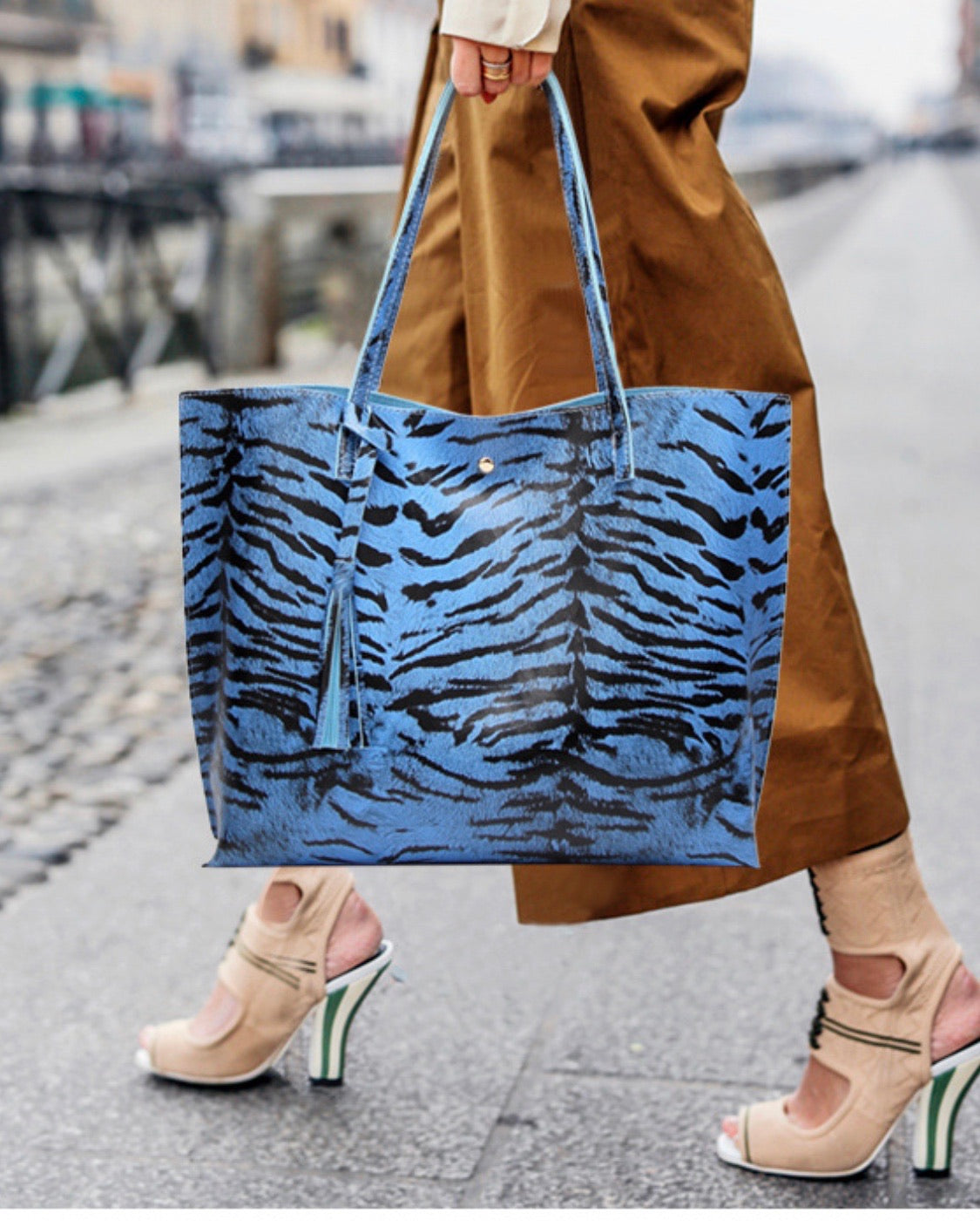 Totes { Zebra } Leopard. Snakeskin. Purse. Handbag. - Stacy's Pink Martini Boutique