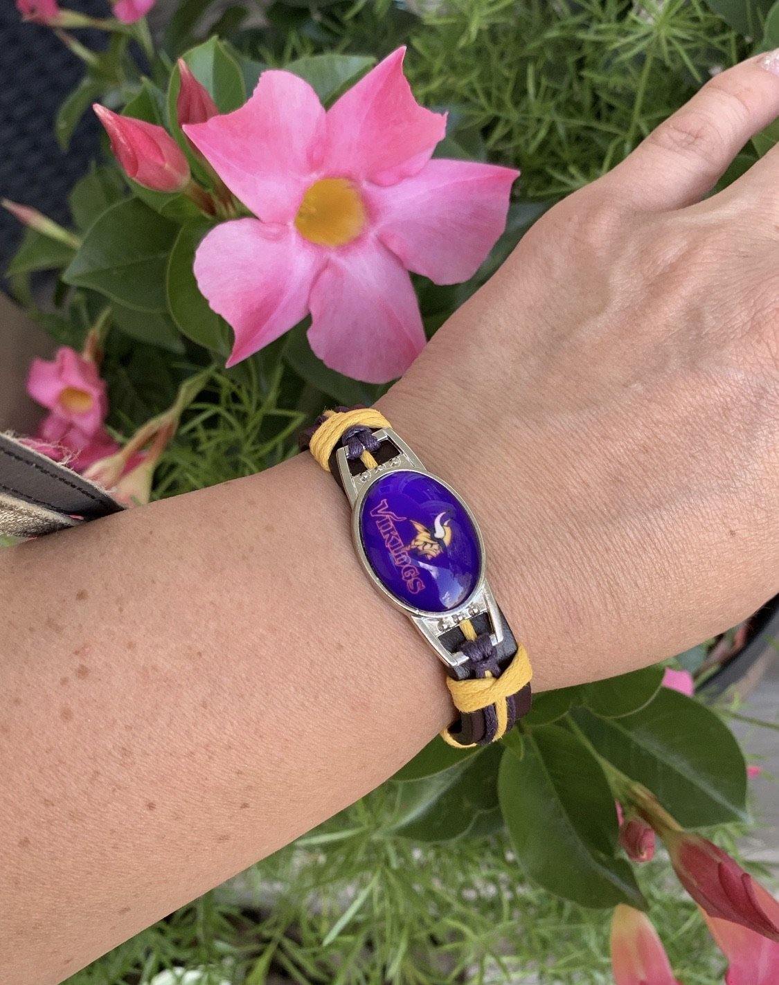 Football Bracelets Kansas City Chiefs San Francisco 49ers. Minnesota Vikings. Green Bay Packers. Pittsburgh Steelers. Chicago Bears. More! - Stacy's Pink Martini Boutique