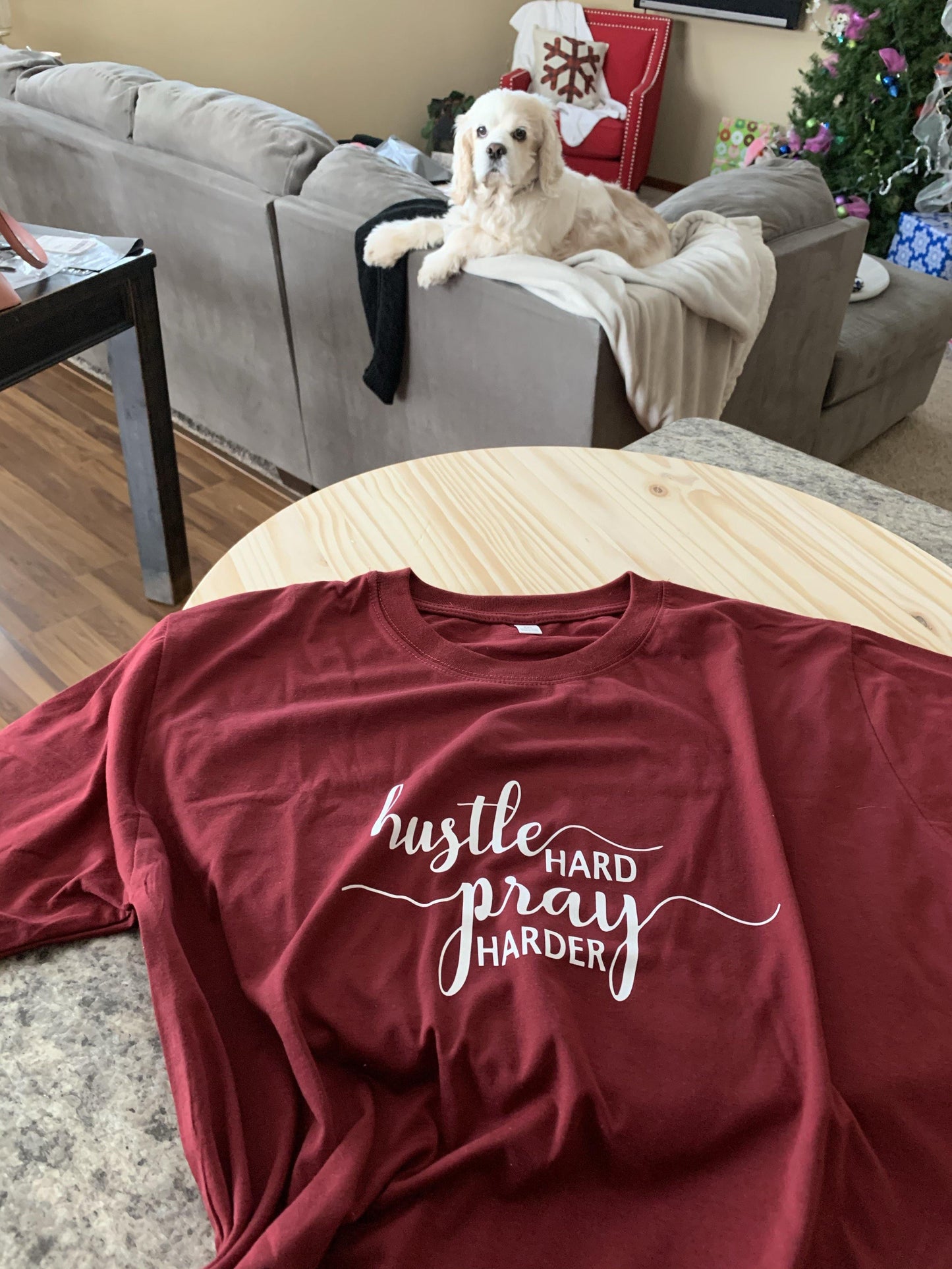 T-shirts Hustle hard PRAY harder S - 3XL. Pink, black, gray, white, yellow or maroon. - Stacy's Pink Martini Boutique