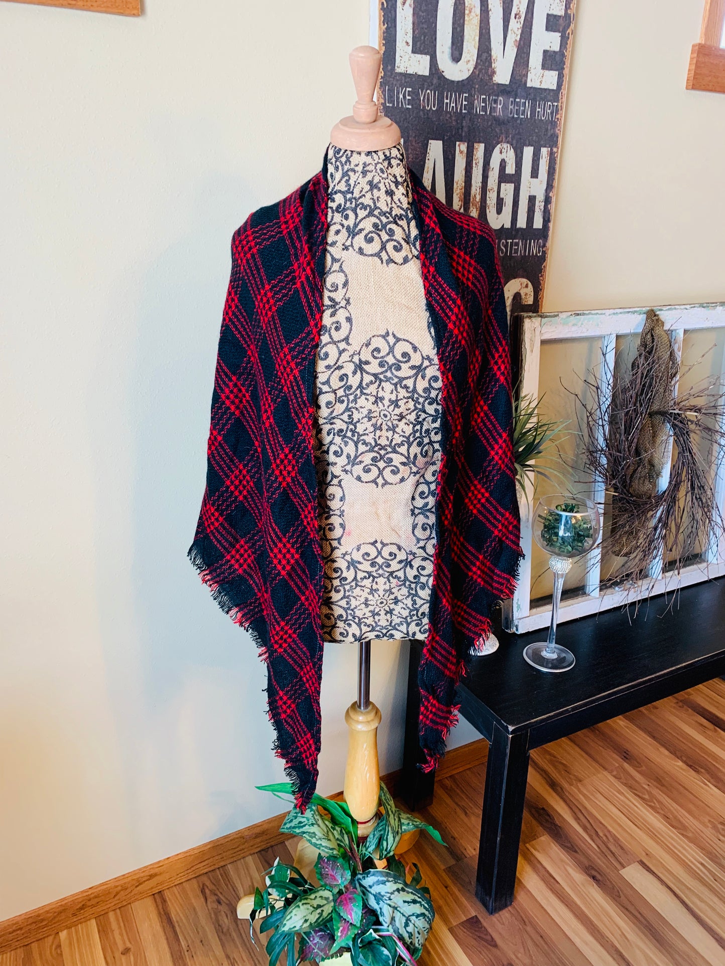 { Blanket scarf } Triangle shape. Not as large as the huge blanket scarves. - Stacy's Pink Martini Boutique