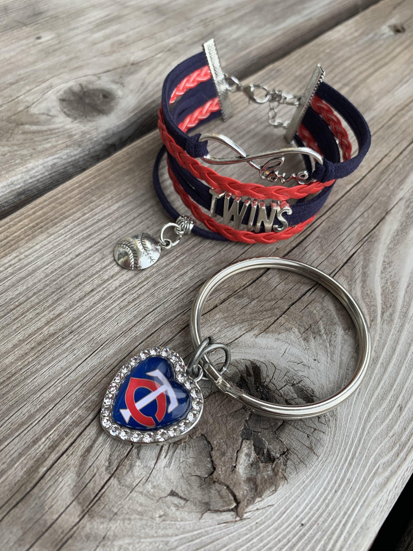 Keychains { Minnesota } Twins baseball. Vikings football. Wild hockey. Silver. MN. - Stacy's Pink Martini Boutique