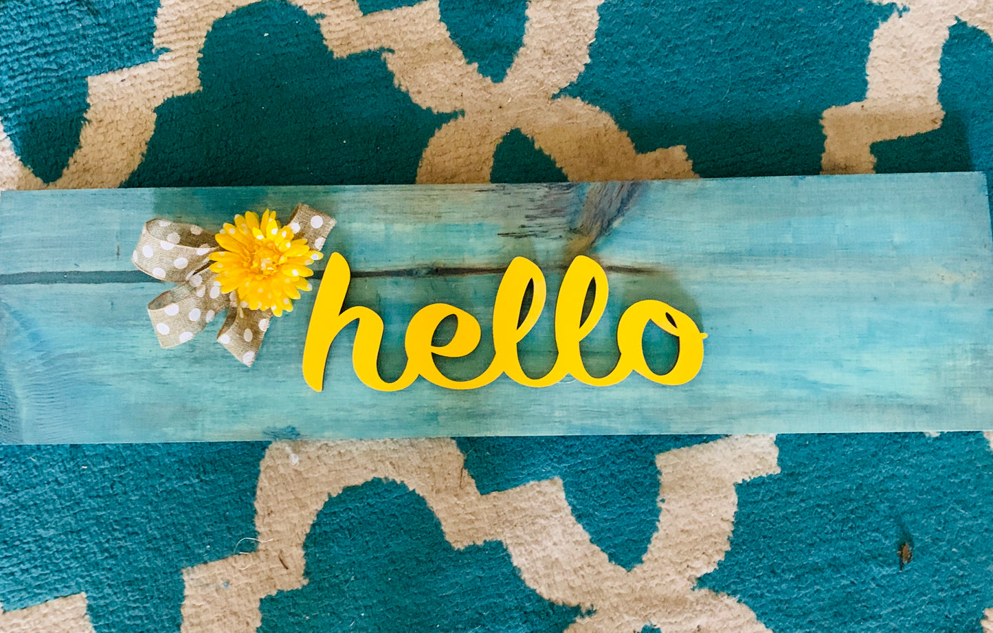 Wood sign { Hello } - Stacy's Pink Martini Boutique