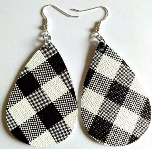 Wholesale. Earrings. { Plaid } Red and black it white and black. 12, 24, 36, 48, 60 - Stacy's Pink Martini Boutique