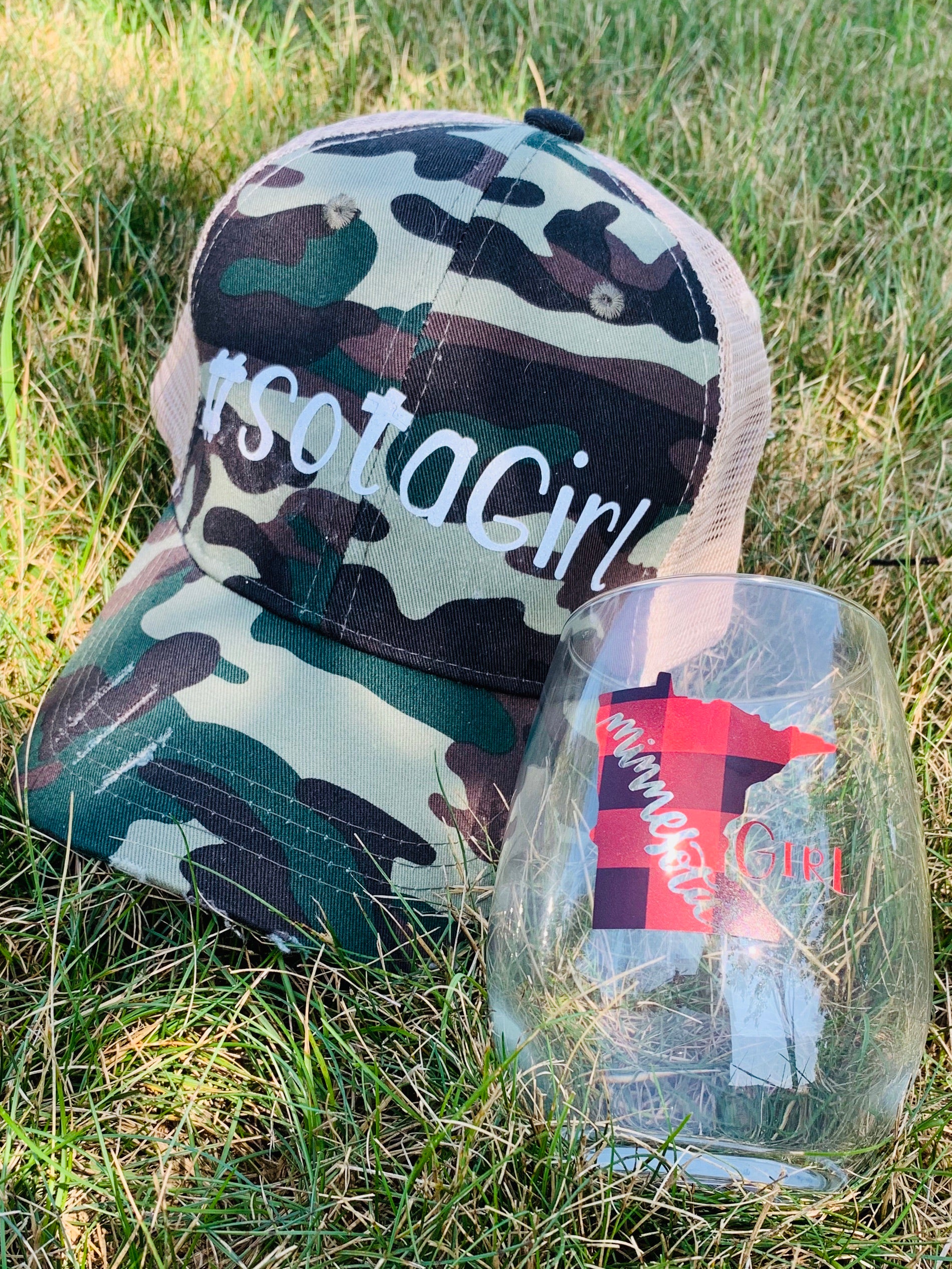 Wine glasses { Minnesota girl } Handmade by Stacy. Wholesale available. - Stacy's Pink Martini Boutique