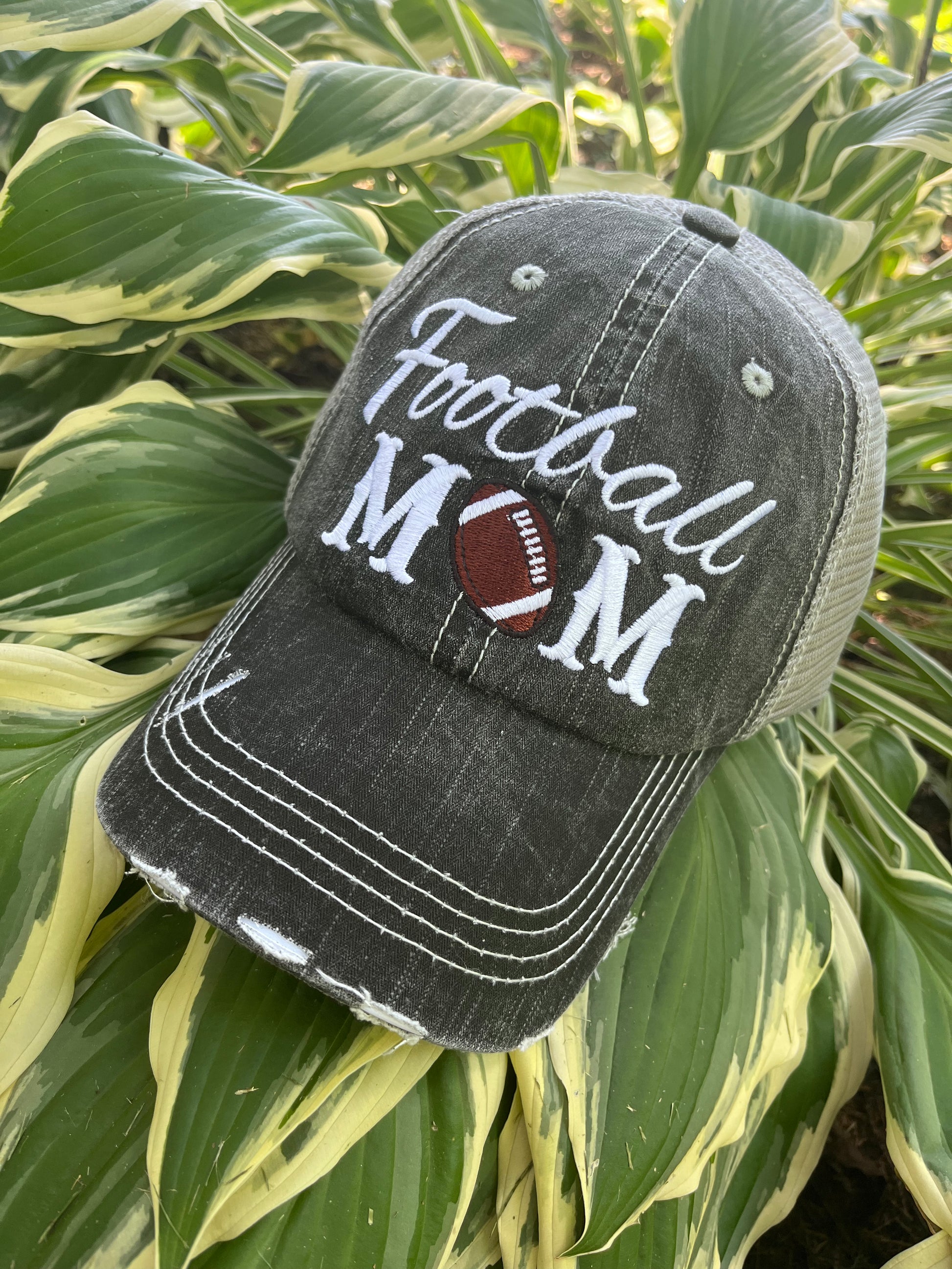 Women's top embroidered hats